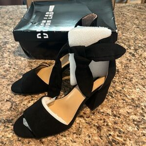 Design Lab black heel sandal